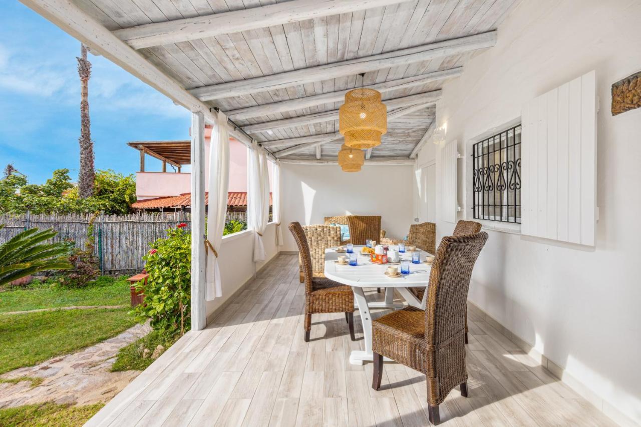 Villa Carmen Golfo Aranci Exterior photo